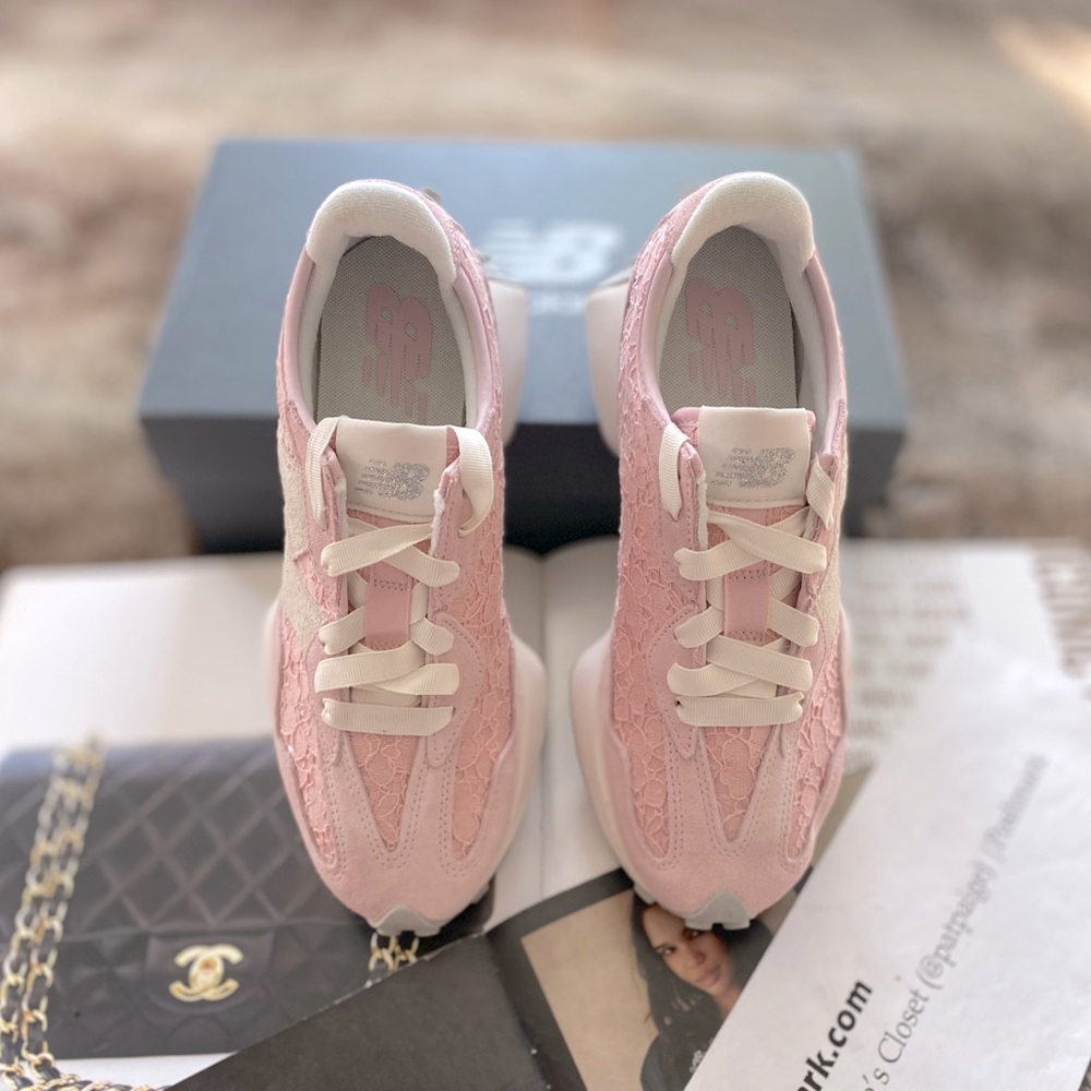 New Balance 327 Sneakers - Picture 10 of 15